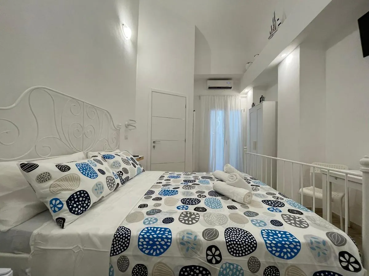 White Shell Rooms Self Check-In Affittacamere Alghero Guest house