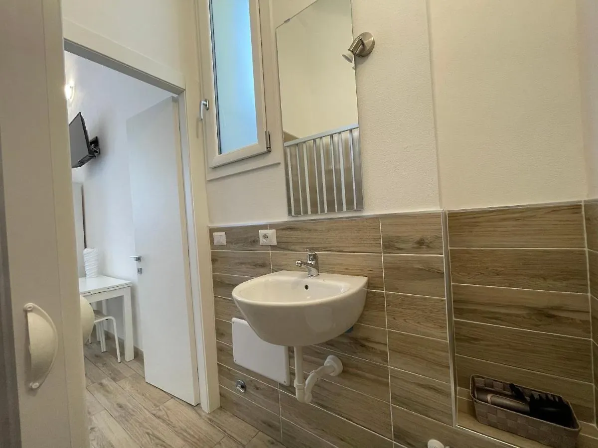White Shell Rooms Self Check-In Affittacamere Alghero Italy