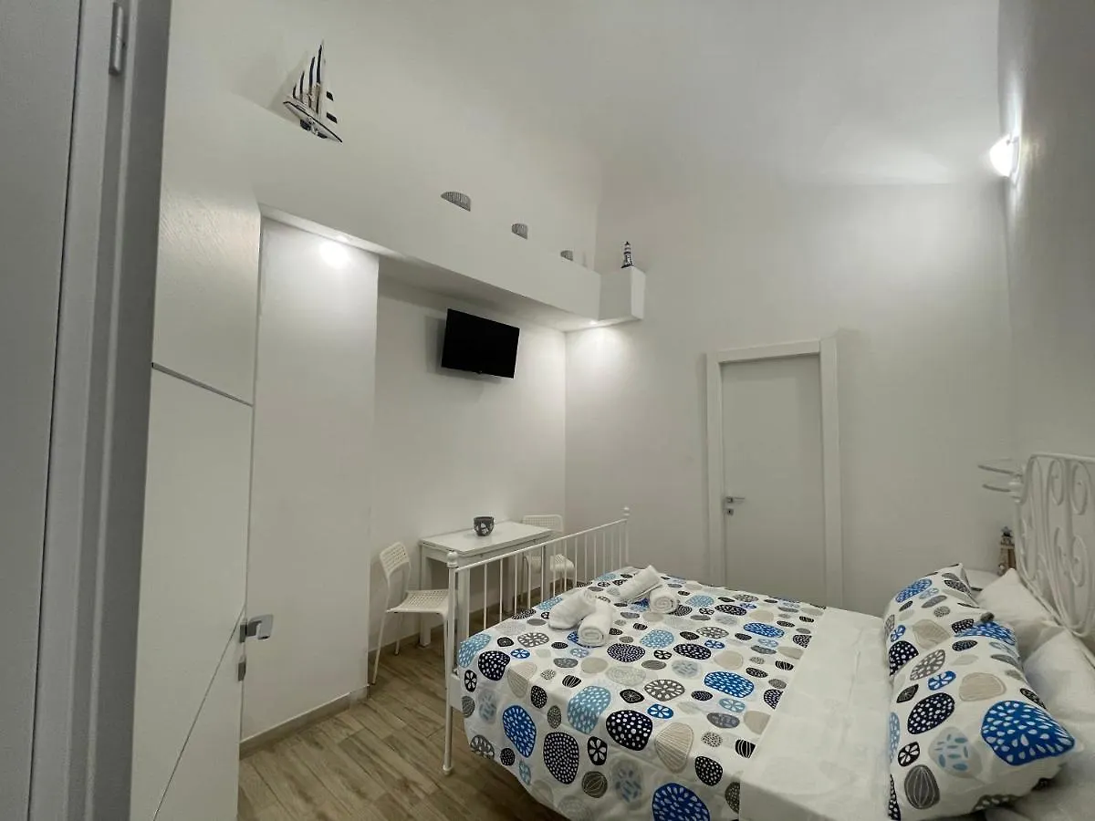 White Shell Rooms Self Check-In Affittacamere Alghero Italy